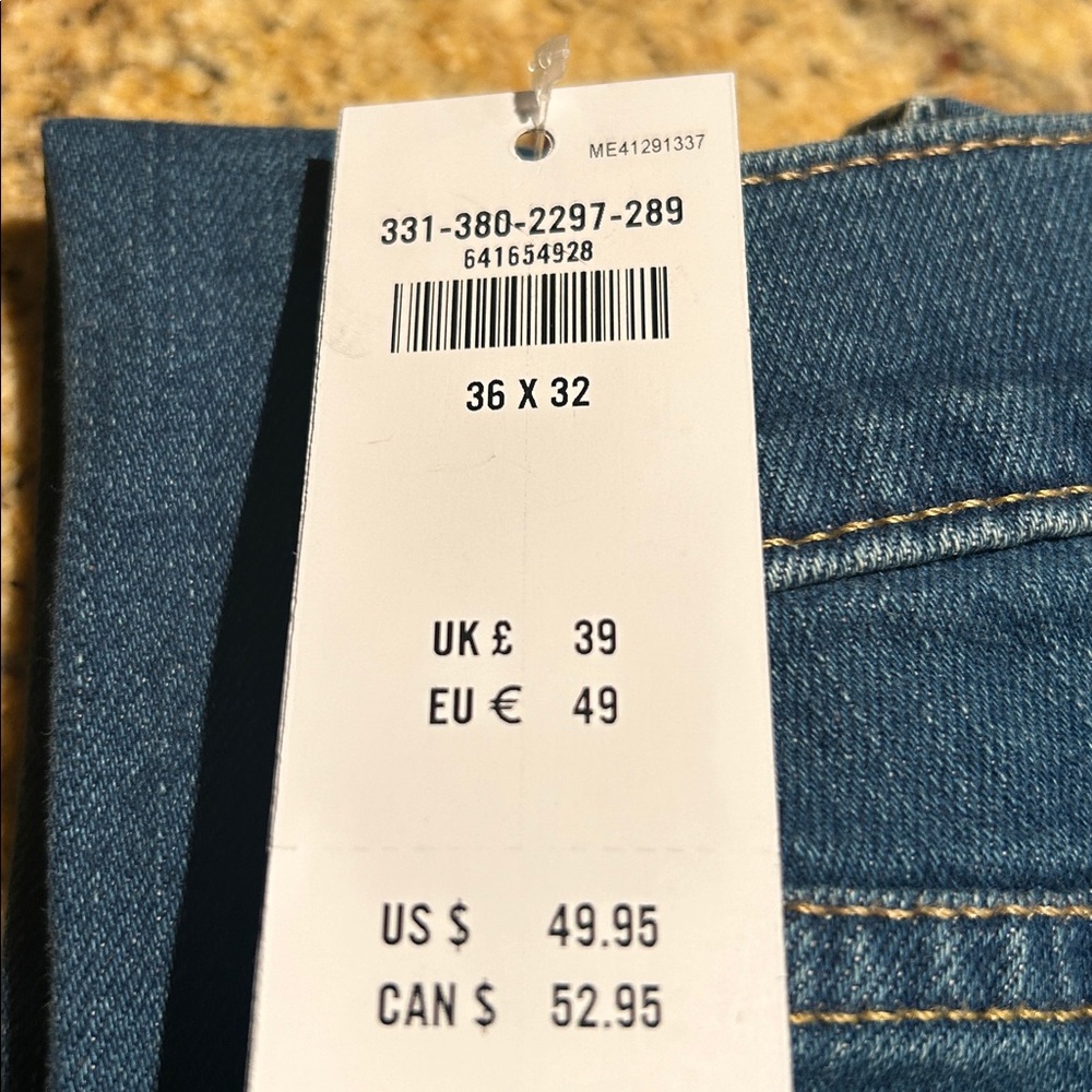 Hollister Men's  Blue Jeans - Picture 2 of 2